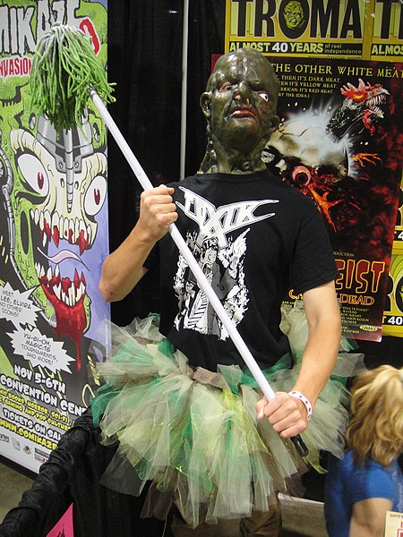 File:Comikaze Expo 2011 - the Toxic Avenger (6324628875).jpg